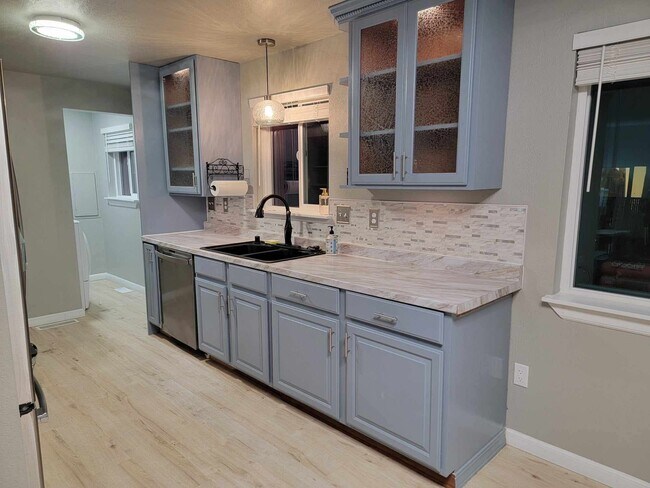 Foto del edificio - 1120 Horne Rd