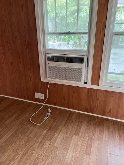 Foto del edificio - 2508 Gurnee Ave