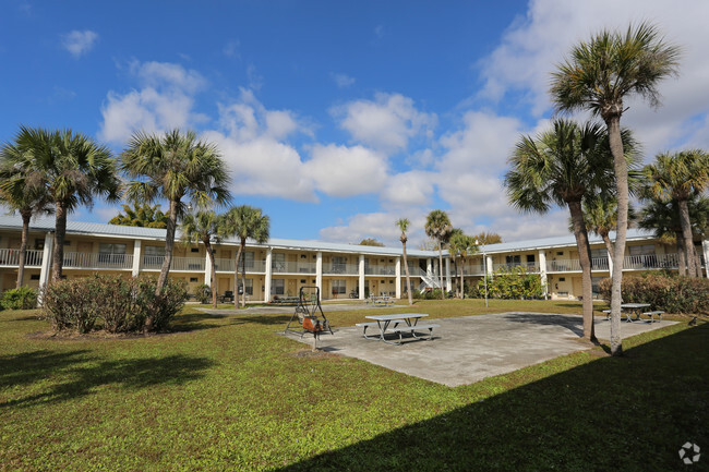 Building Photo - Tara House Apartments