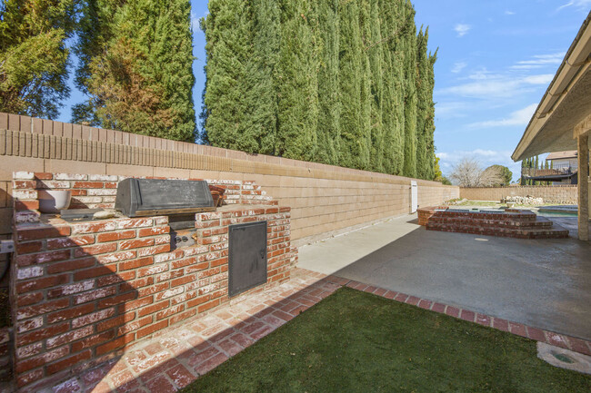 Foto del edificio - 2503 Brentwood Dr