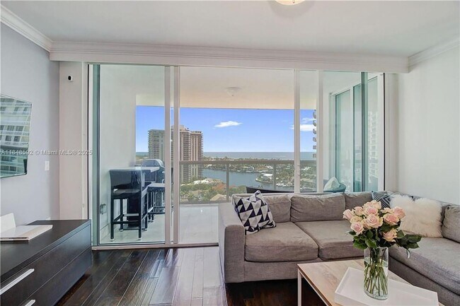 Foto del edificio - 19400 Turnberry Way