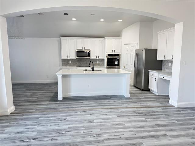 Foto del edificio - 910 Cutting Horse Dr