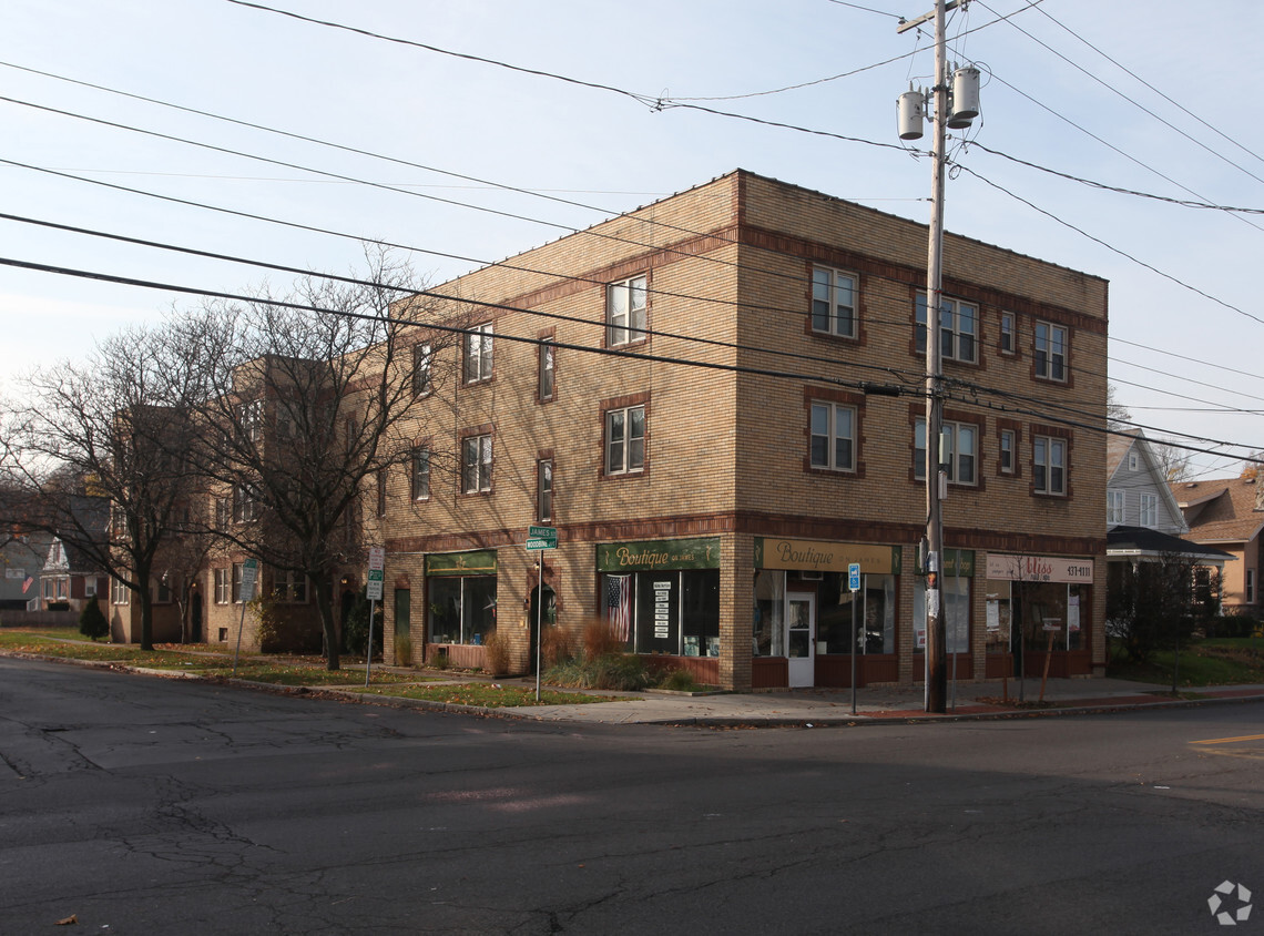 Primary Photo - Woodbine Apartments