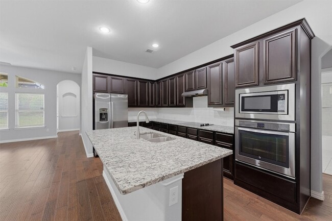 Building Photo - 453 Rockaway Dr