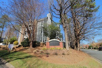 Building Photo - 2510 Cranbrook Ln