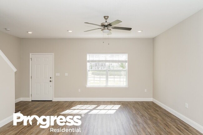 Building Photo - 146 Eleven Oaks Cir