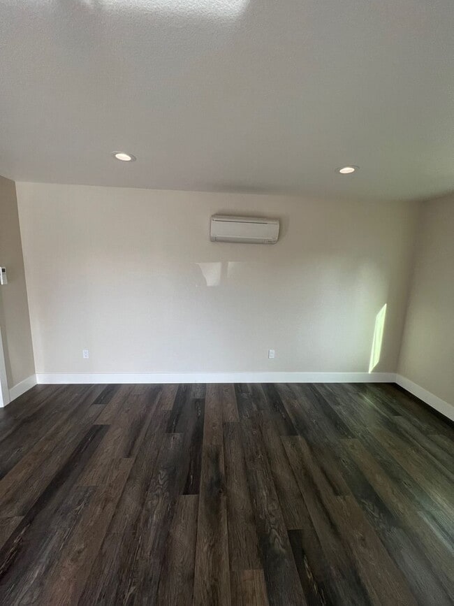 Building Photo - NEW BUILD! Beautifully designed mini home ...