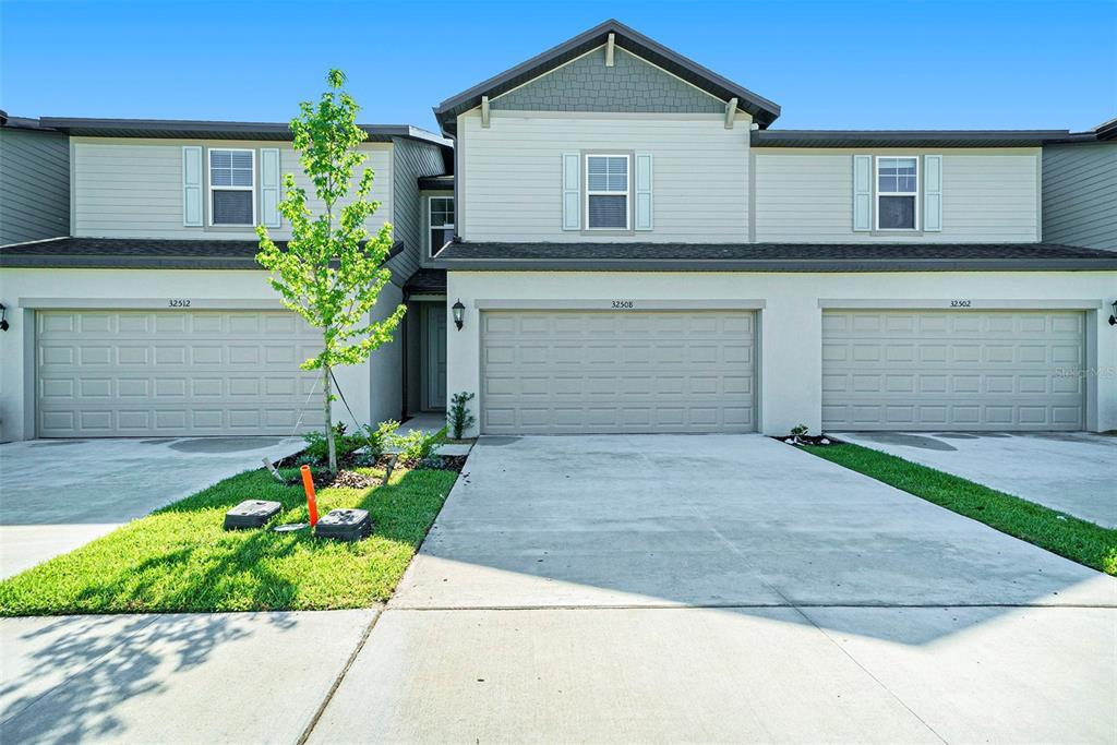 Foto principal - 32508 Limitless Pl