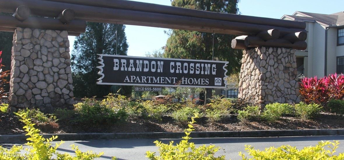 Primary Photo - 2038 Brandon Crossing Cir