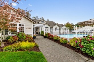 Building Photo - Regency Park
