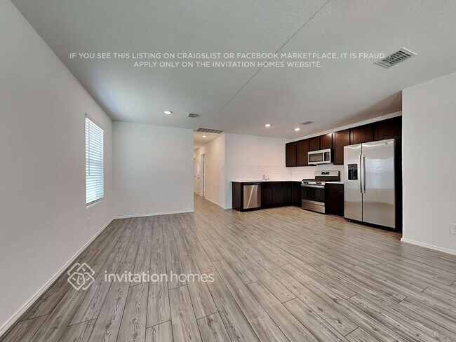 Foto del edificio - 3214 Crestone Dr