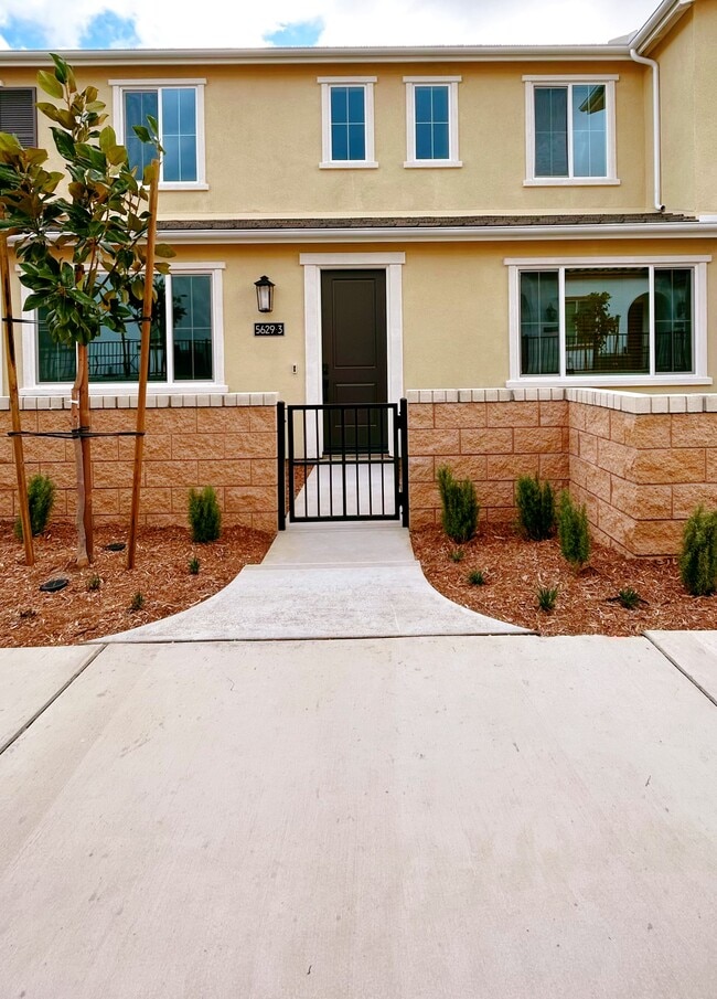 Building Photo - 5629 Kate Way