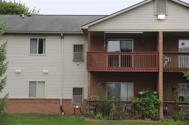 Building Photo - 2396 Quarterback Ct