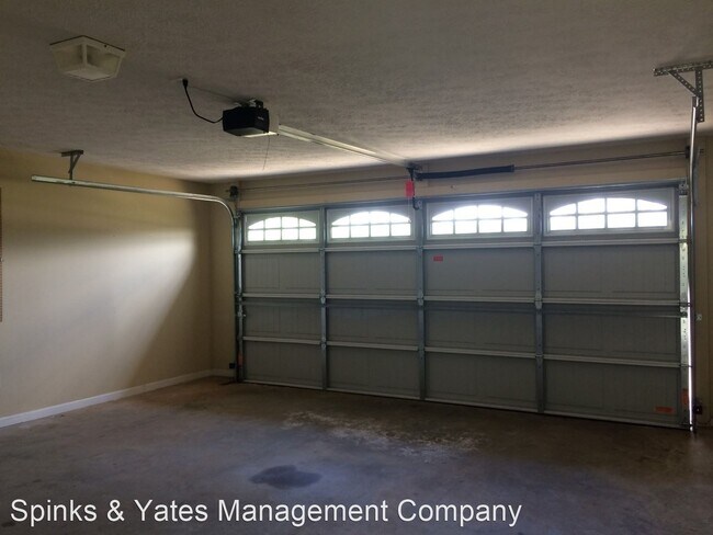 Building Photo - 3 br, 2 bath House - 480 S. Page St.
