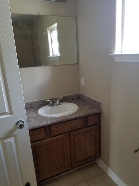 Building Photo - 9602 Elmview Pl