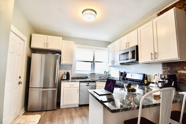 Photo - 2 Bay Street Unit 2 Apartment