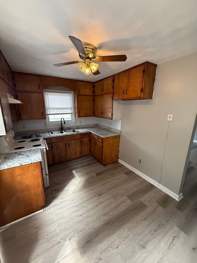 Foto del edificio - 2 Bed / 1 Bath