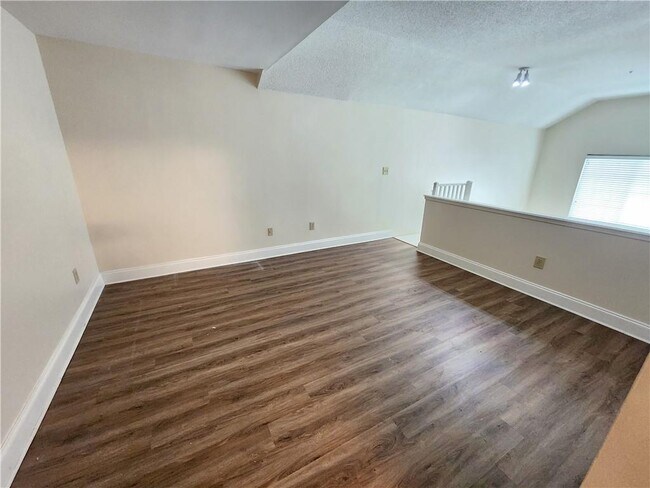 Building Photo - 1074 Peachtree St NE