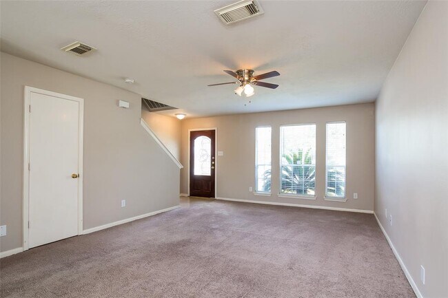 Building Photo - 4906 Woodland Meadows Ln