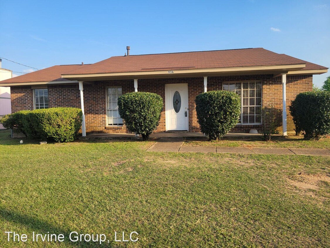 Primary Photo - 3 br, 2 bath House - 936 Oakbrook Drive