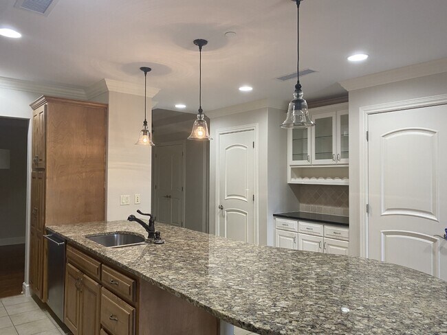 Building Photo - 4500 Bob Billings Pky