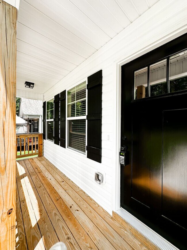 Building Photo - 3475 Monterey St