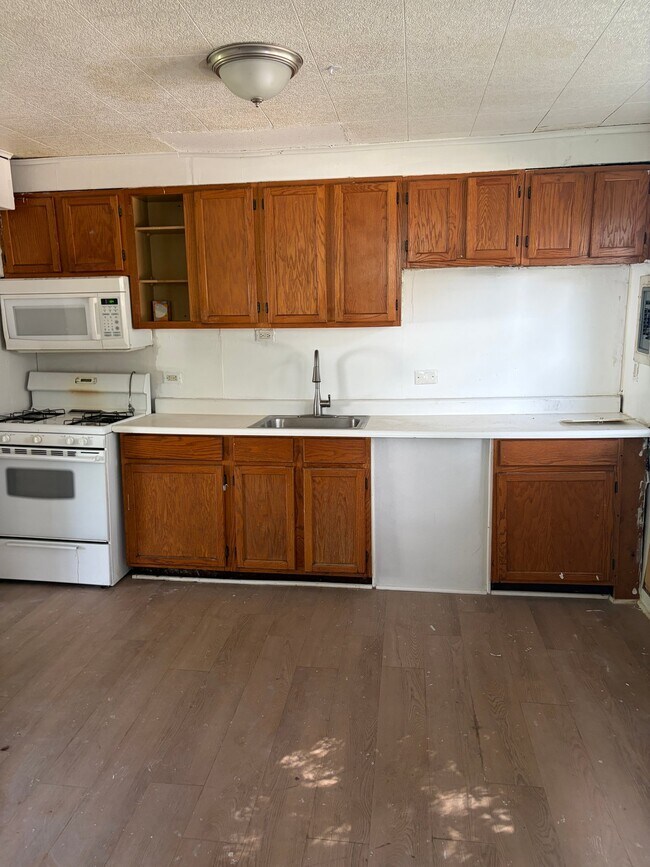 Foto del edificio - 33569 Berville Ct