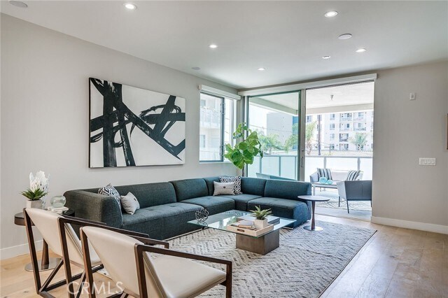 Foto del edificio - 1148 N Detroit St