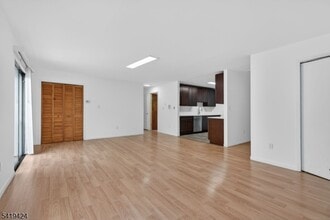 Building Photo - 485 Broadway