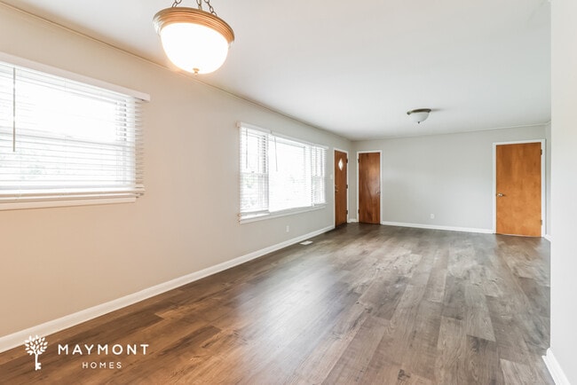 Building Photo - 3815 Idlewild Ave
