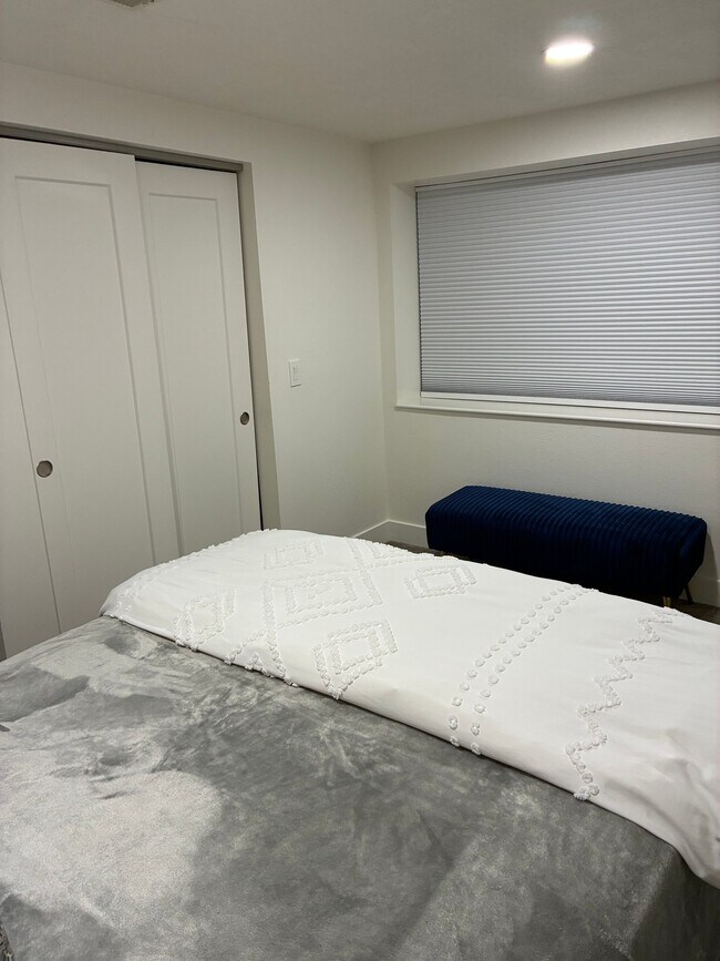 Foto del edificio - 1386 Downington Ave S