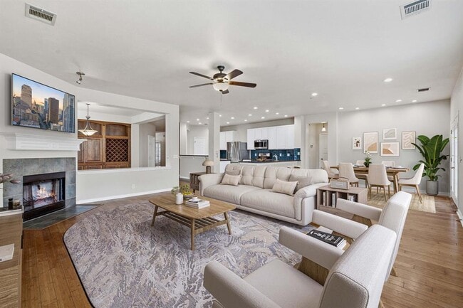 Building Photo - 4036 Barlow Dr