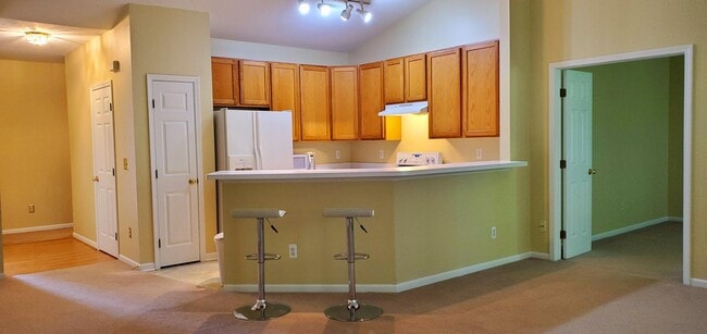 Foto del edificio - 1354 Fox Pointe Cir