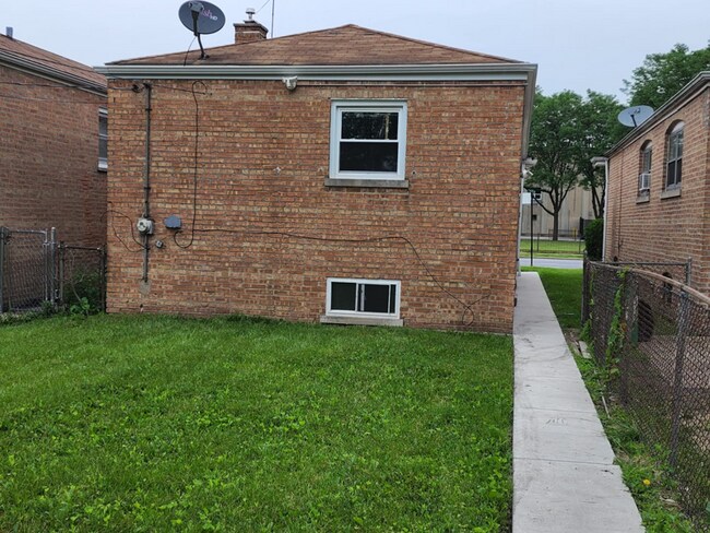 Foto del edificio - 409 W 115th St