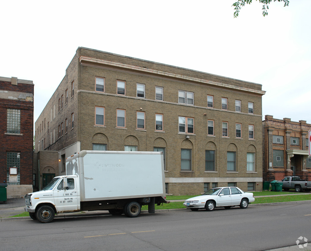 Building Photo - Memorial Park Apartments