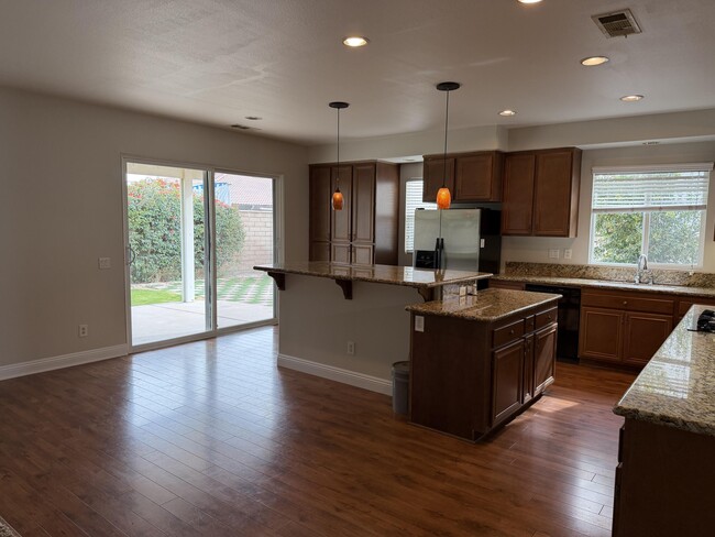 Building Photo - 41054 Rawling Ct