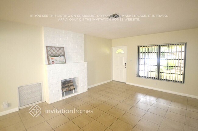 Building Photo - 6844 SW 12th St