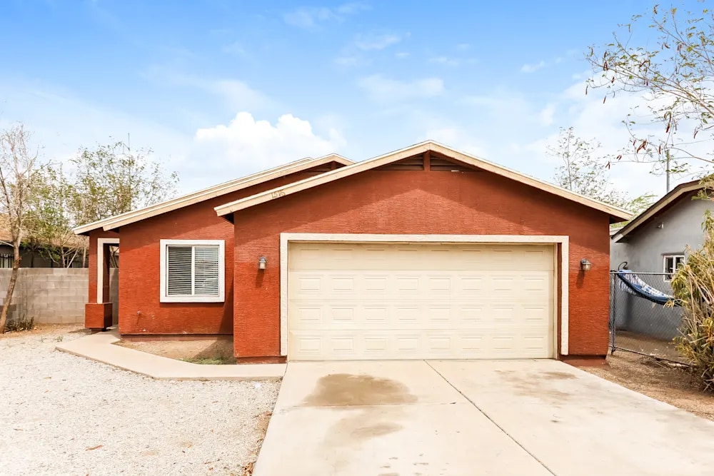 Primary Photo - 1516 W Hadley St