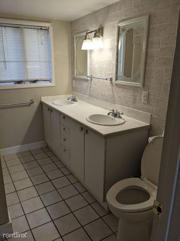 Foto del edificio - 2 br, 1 bath House - 1601 13th Ave S