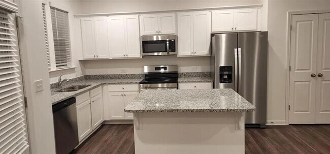 Photo - 228 Banner Rd Townhome