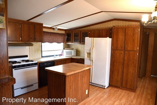 Building Photo - 3 br, 2 bath House - 3611 Page Rd #29