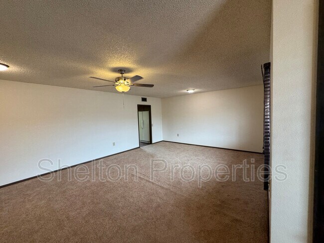 Building Photo - 12503 W Rampart Dr