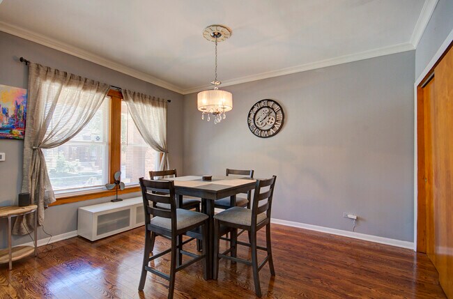 Foto del edificio - 3012 N Luna Ave