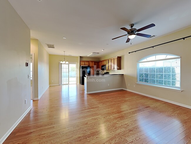 Foto del edificio - 17 Pfeiffer Ct