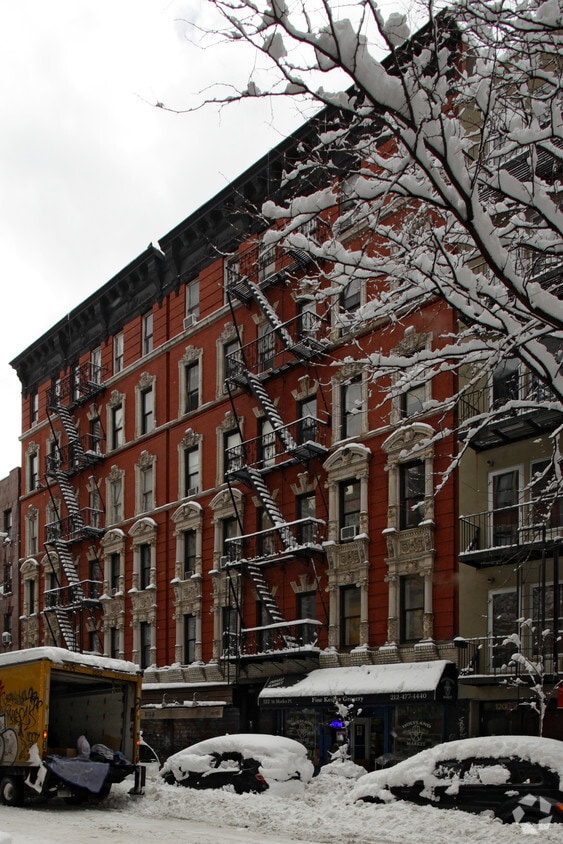 Building Photo - 122 St Marks Pl