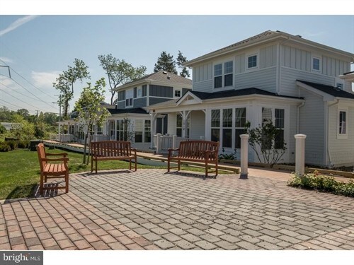 Building Photo - Cottage, Detached - FALLS CHURCH, VA