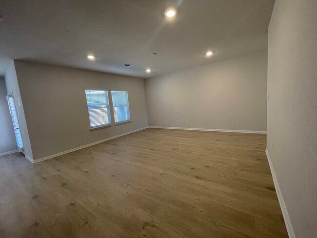 Foto del edificio - 176 Grey Slate Ave