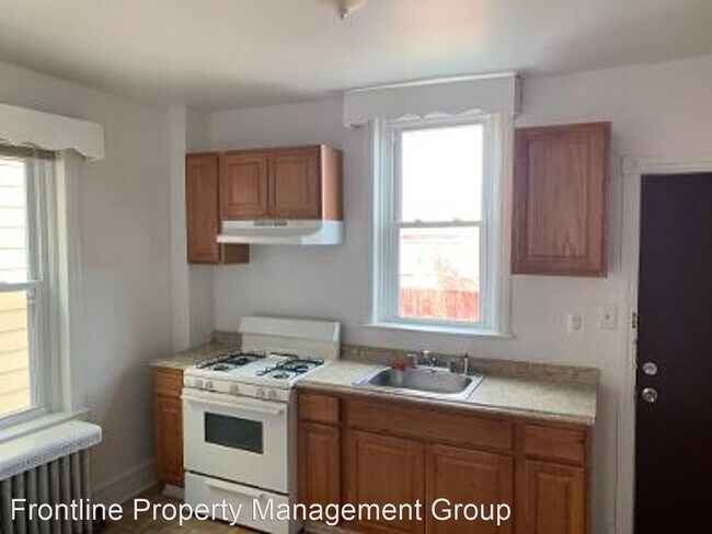Building Photo - 3 br, 1 bath House - 1021 Butler Street