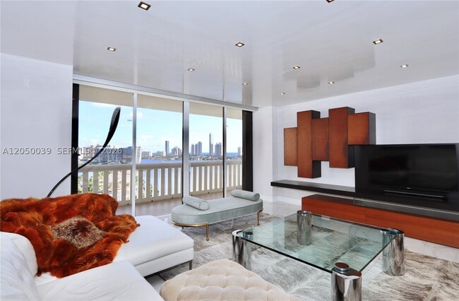 Foto del edificio - 3000 Island 1603 Is
