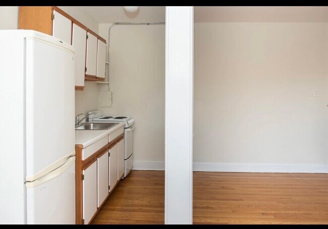 Foto del edificio - 3345 N Marshfield Ave